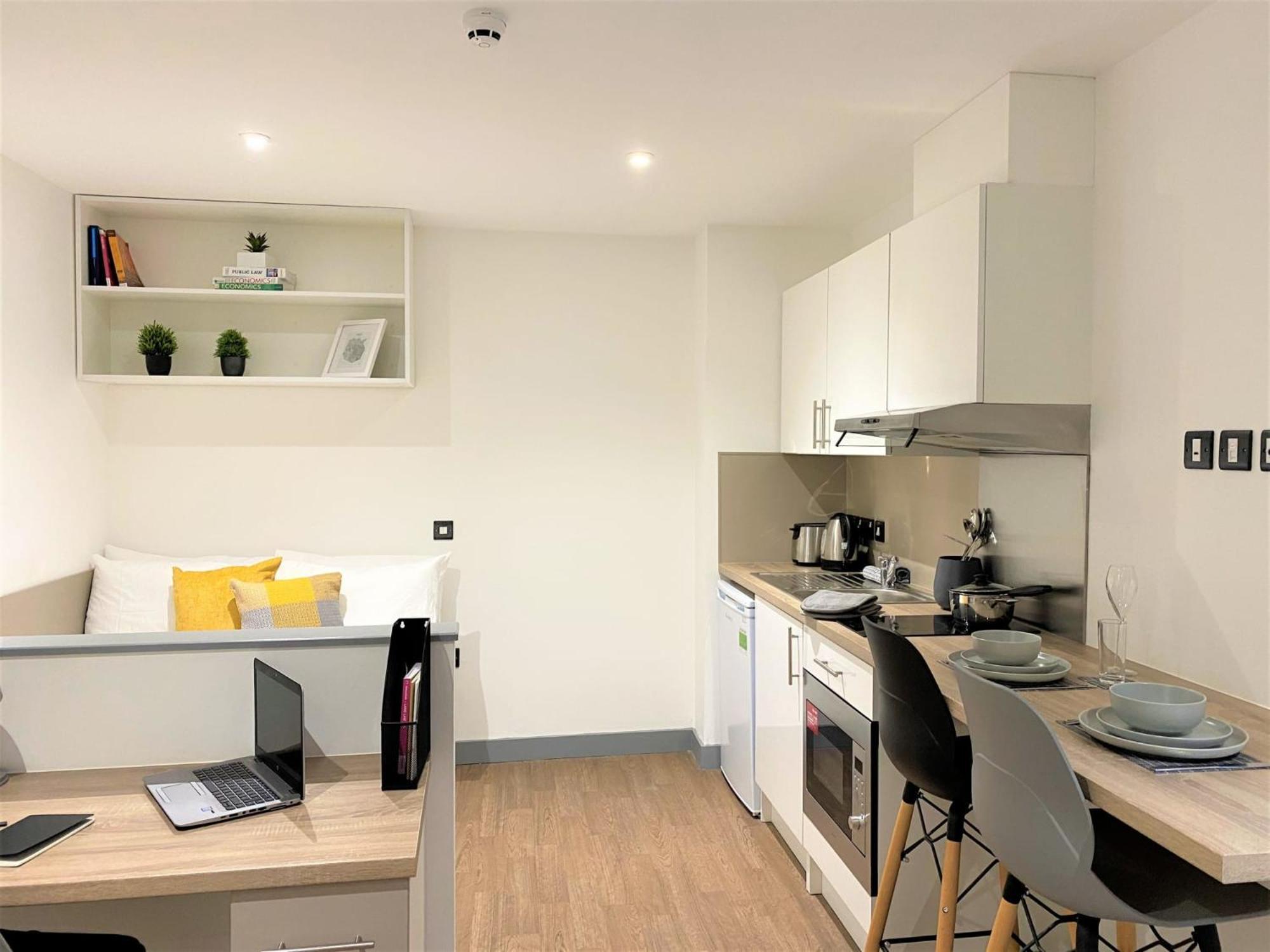For Students Only At Great Patrick Street Appartement Belfast Buitenkant foto